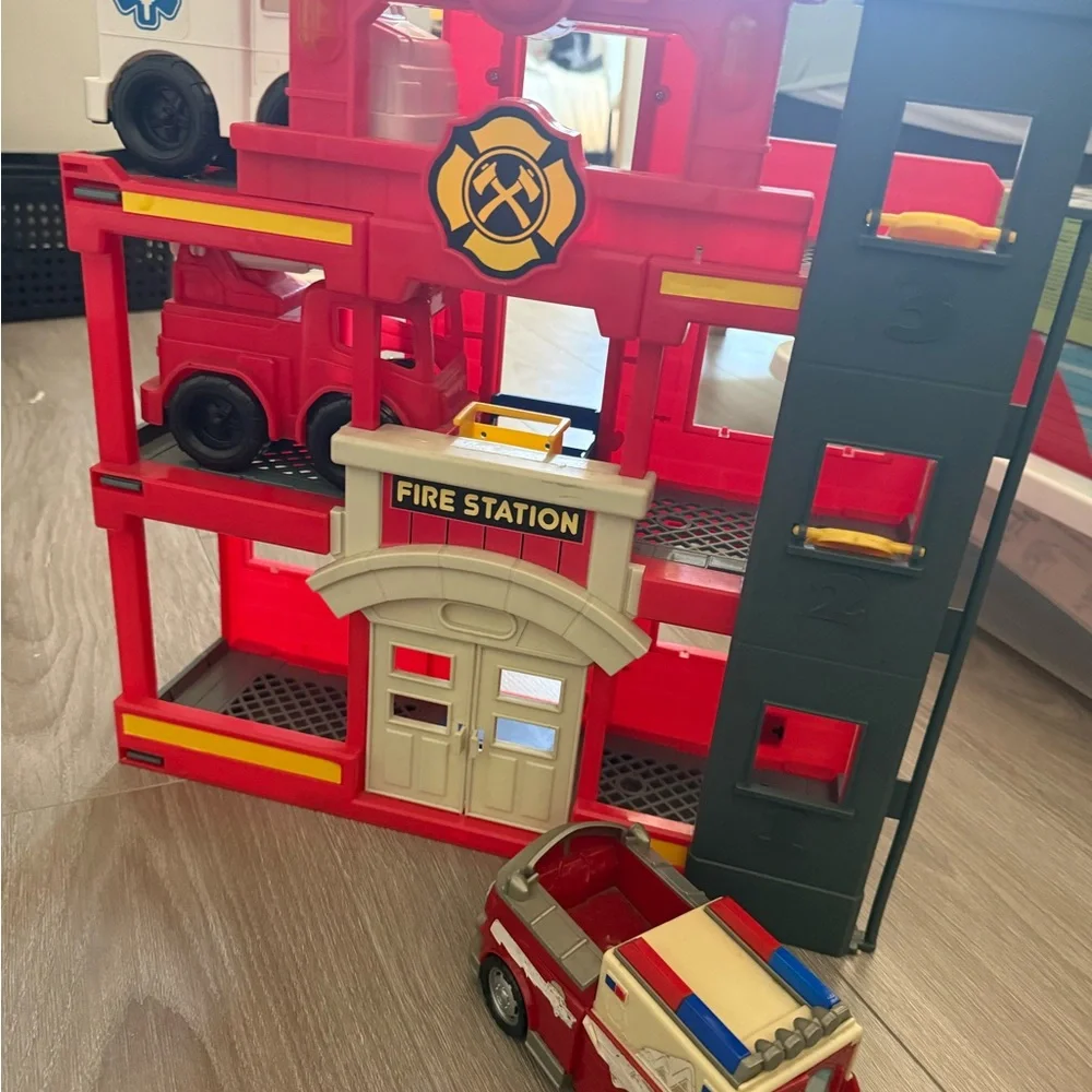Red Fire Station Playset for Kids - Brand Unknown